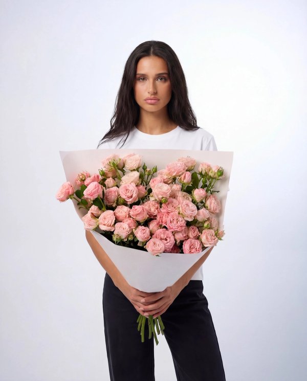 букет из 11 кустовых пионовидных роз Bombastic