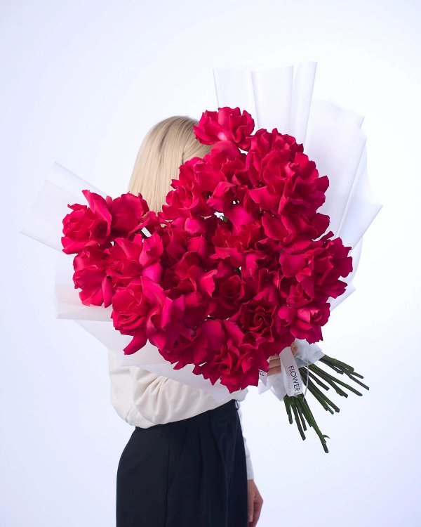 букет из 25 роз Pink Floyd