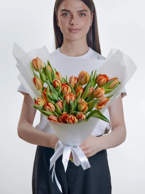 букет из 25 тюльпанов Orange