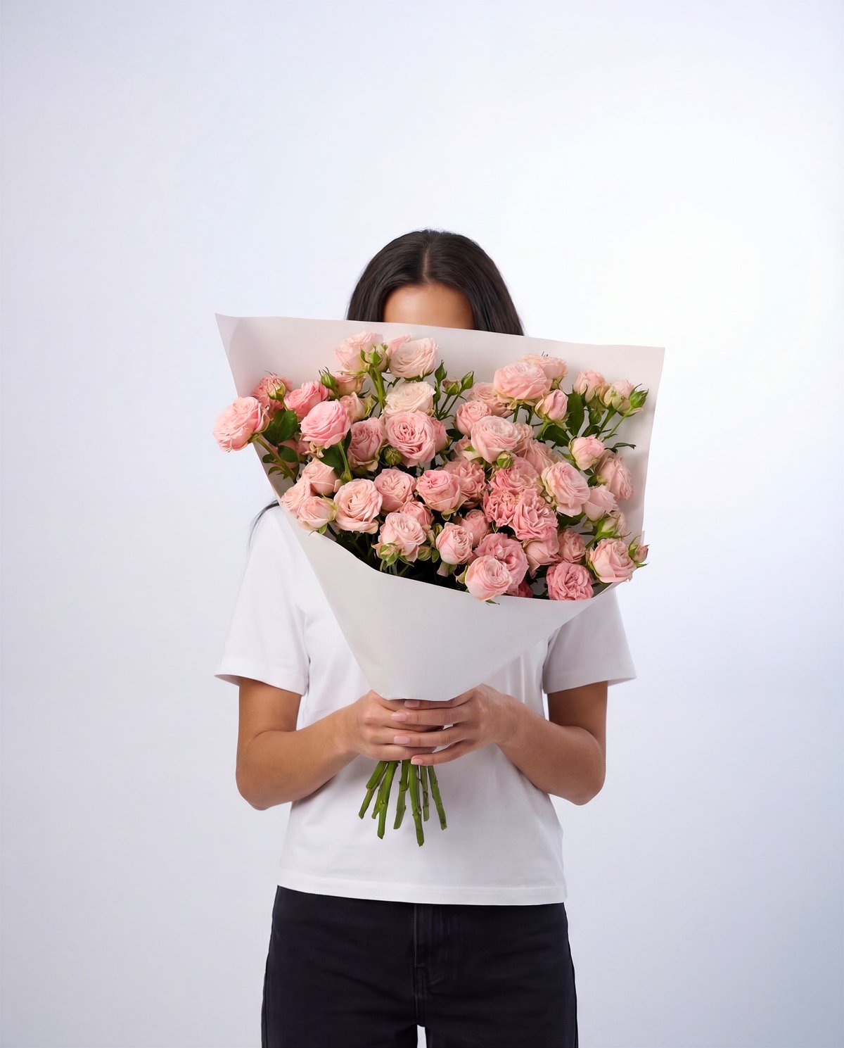 букет из 11 кустовых пионовидных роз Bombastic