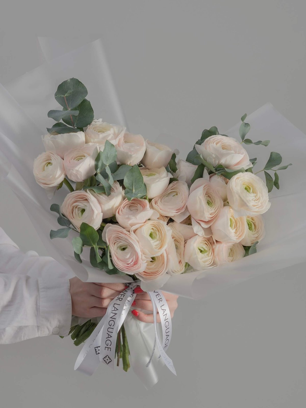 букет из 31 ранункулюса LP