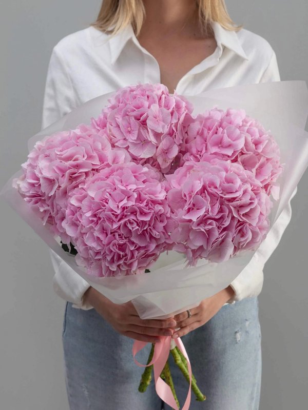 букет из 5 гортензий Pink