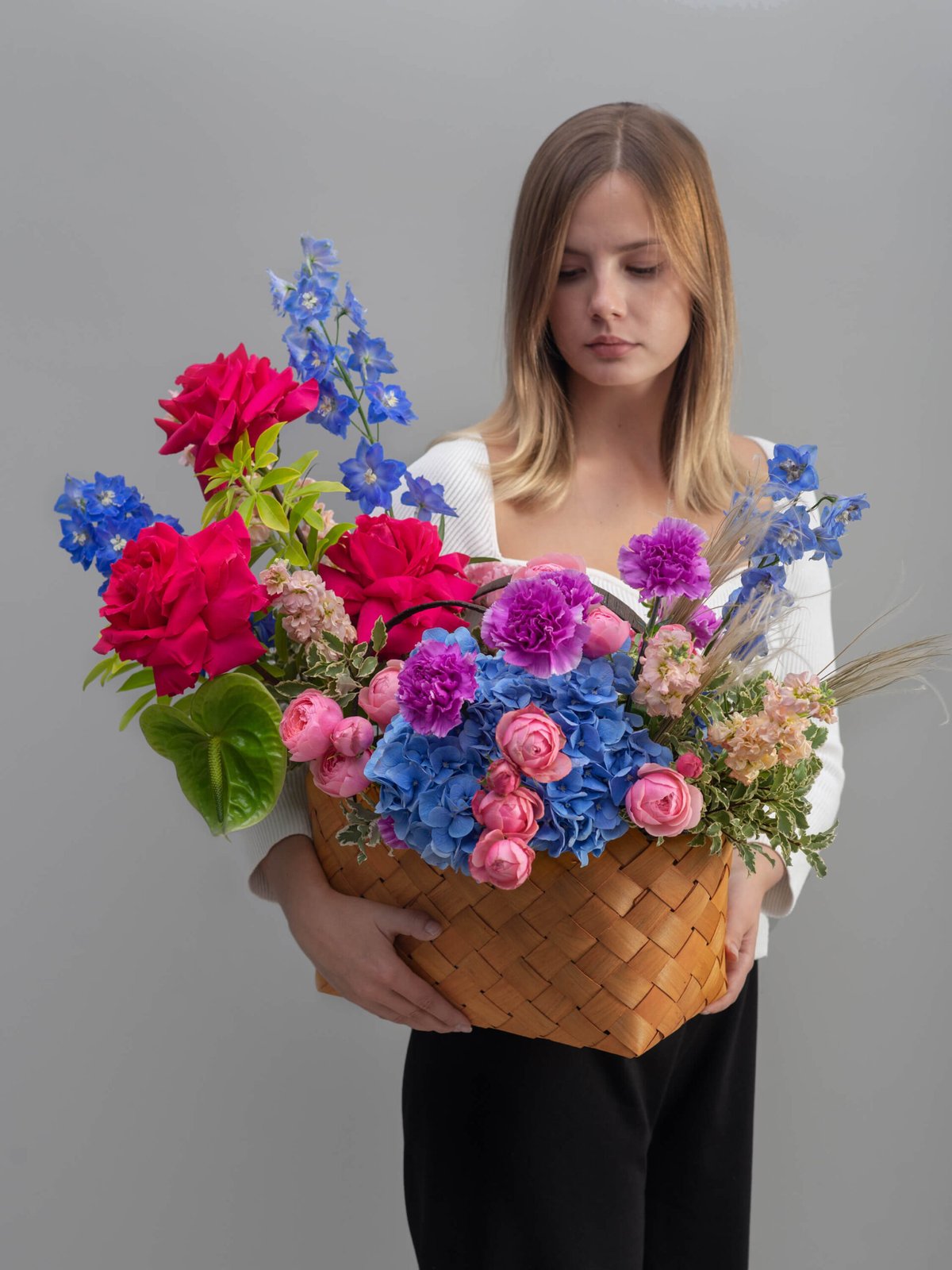 цветочная композиция Colors