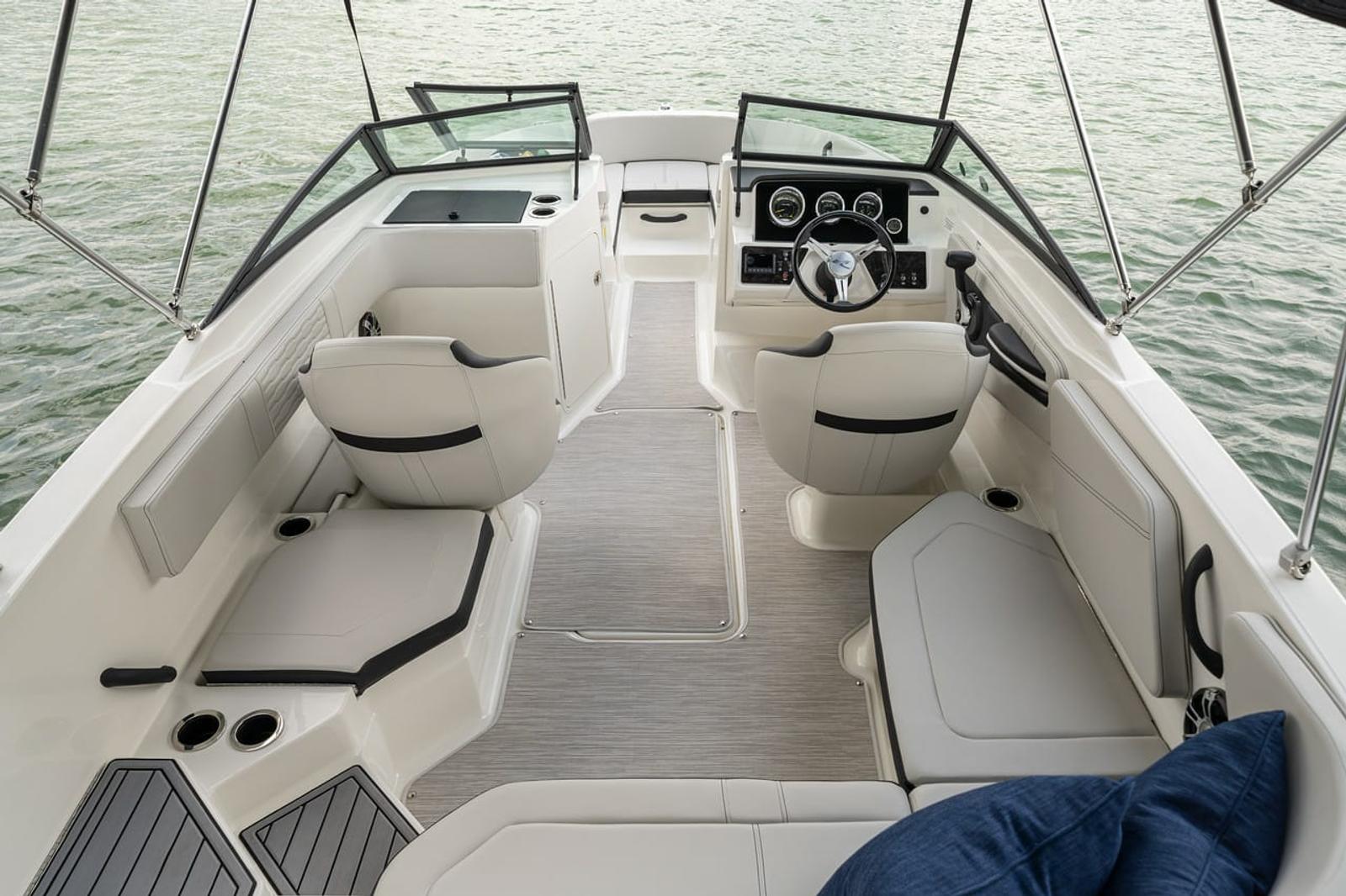 Sea Ray 210