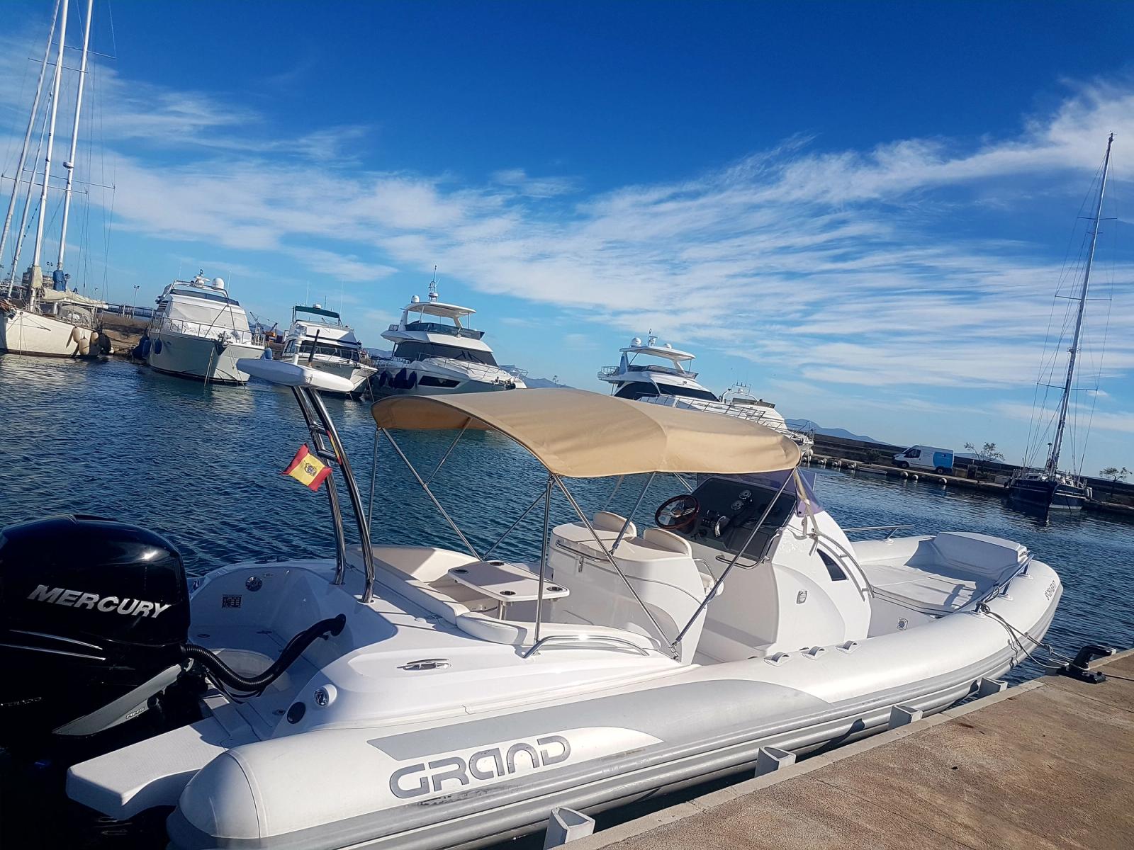 Grand 850