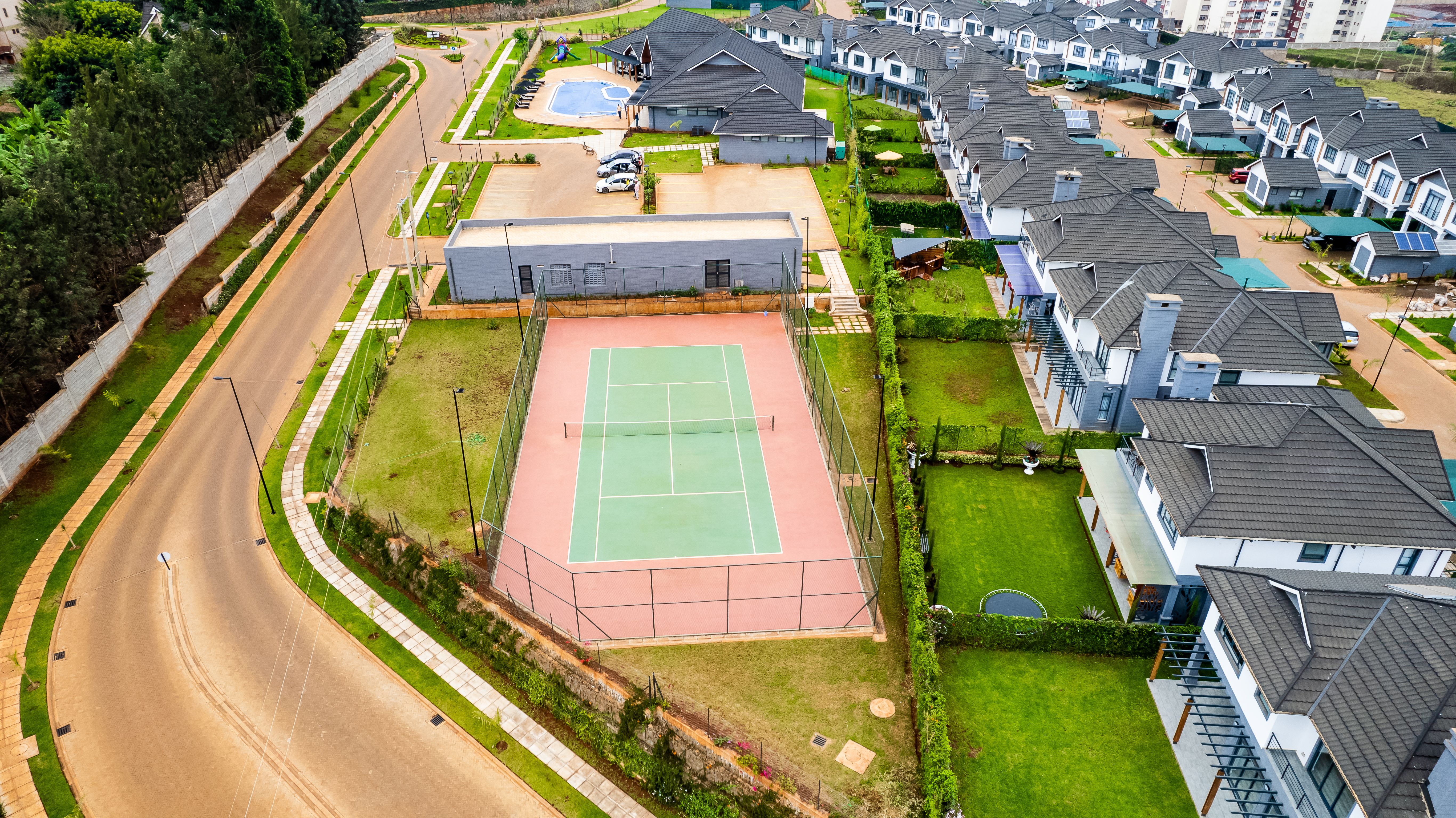 FIVE STAR PARADISE - Image 7