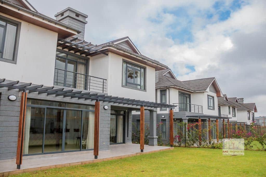 FIVE STAR PARADISE - Image 1