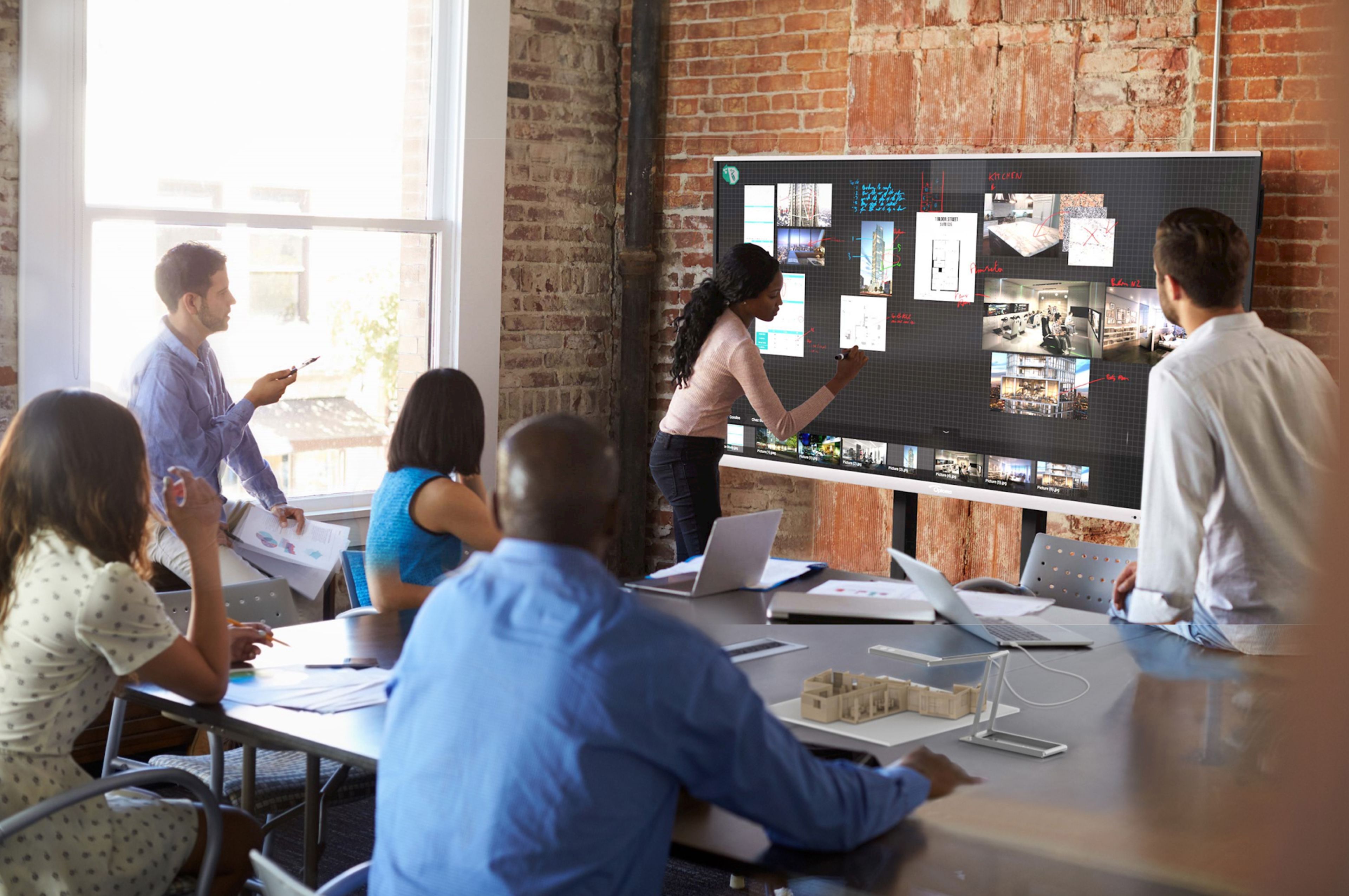 Boost Hybrid Work Productivity with the Right Boardroom Technology – Here’s How