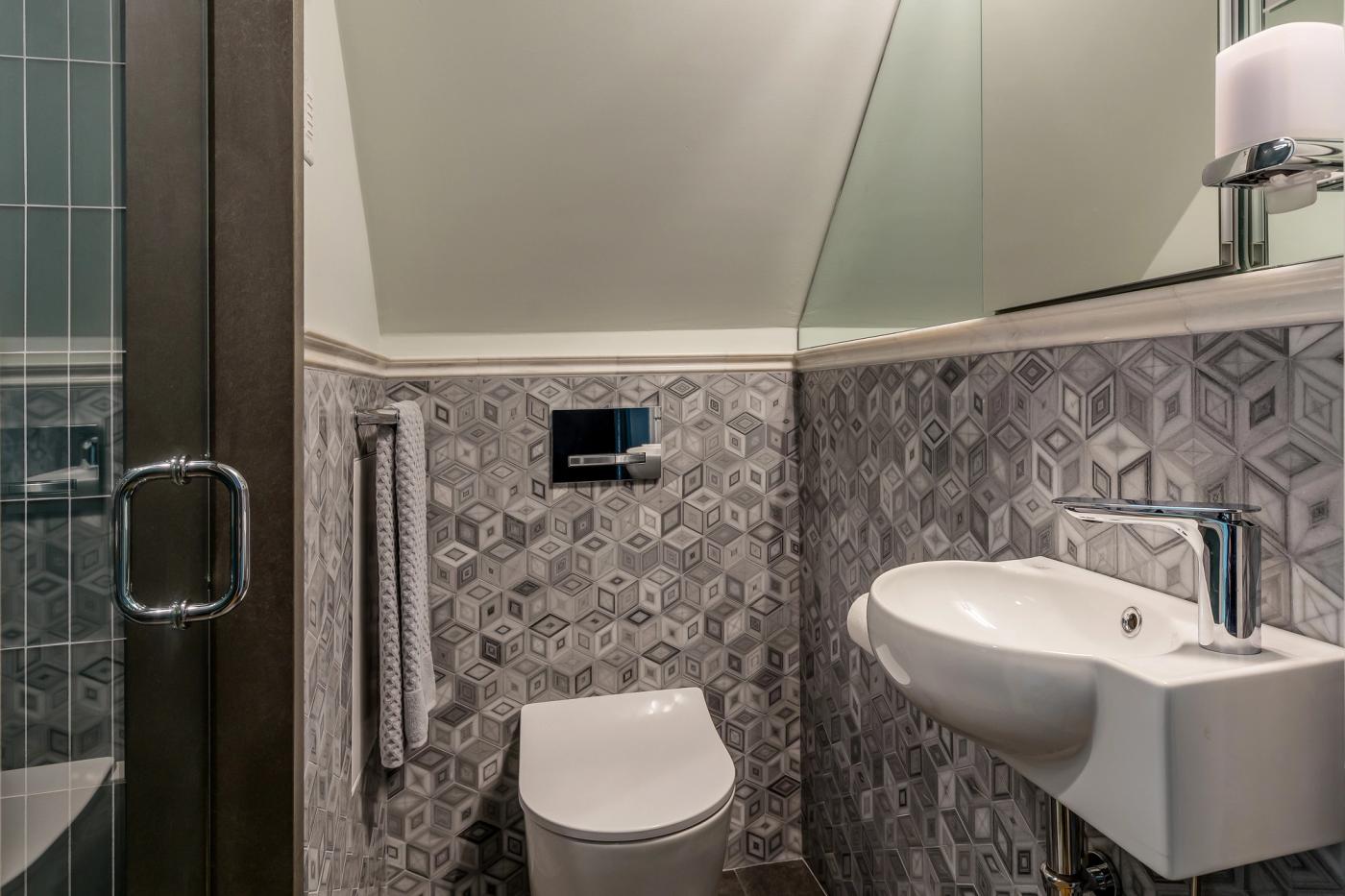Los Altos | Bathroom Remodel project photo