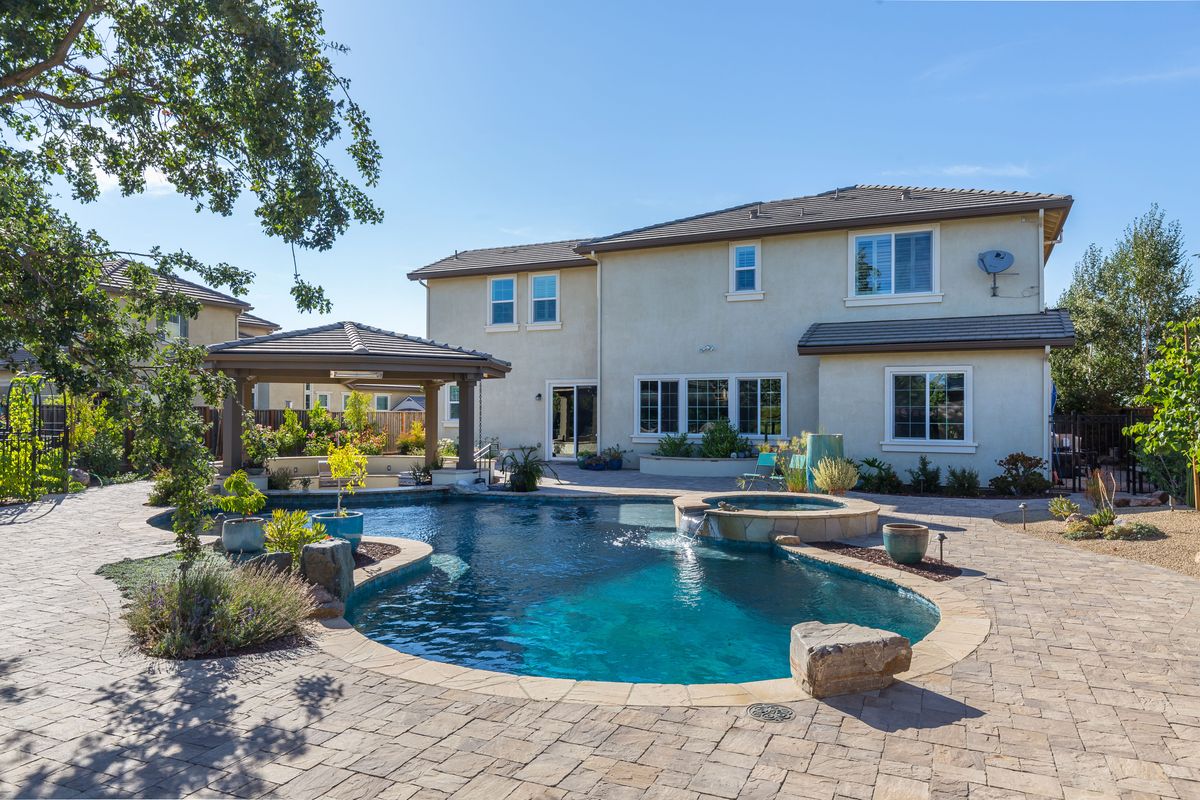 Morgan Hill | Backyard Oasis · photo 27
