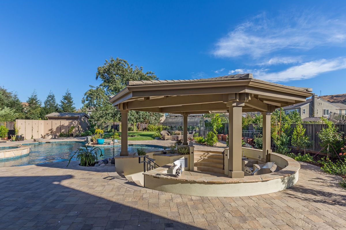 Morgan Hill | Backyard Oasis · photo 18