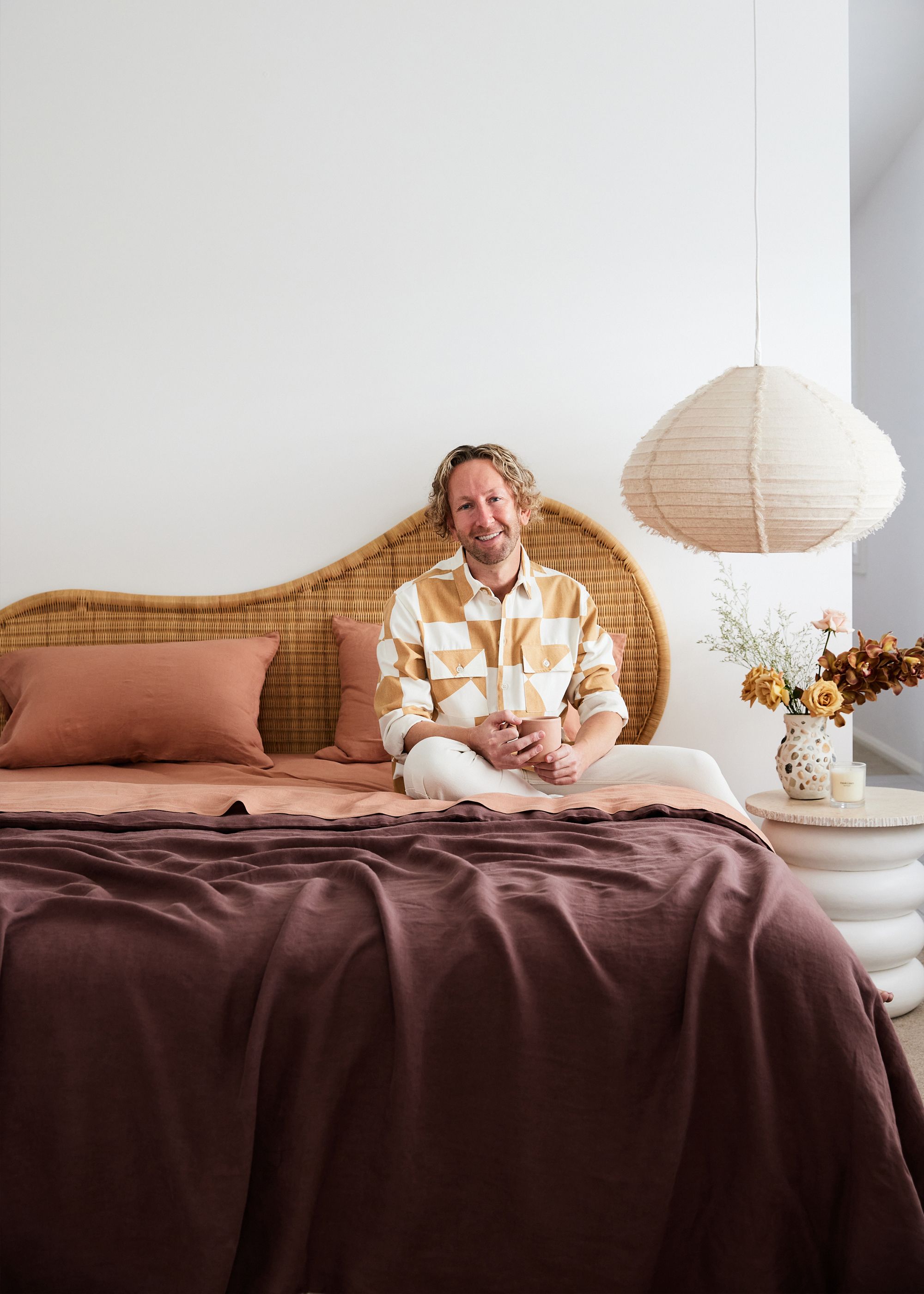A Coastal Airbnb Decorated to Perfection by Stylist Tim Neve – Bed