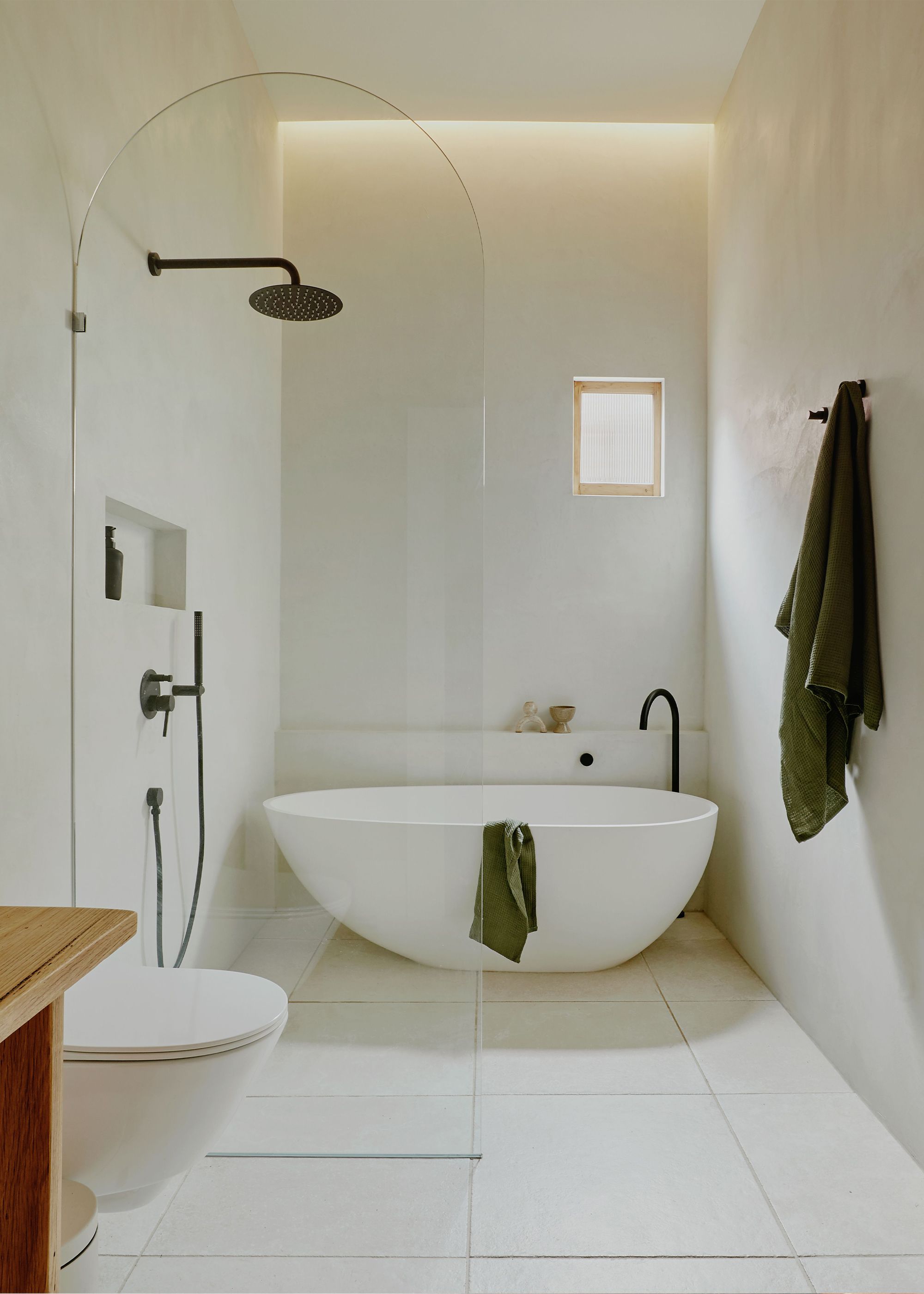 Walk-in shower ideas that bring you a Zen feel