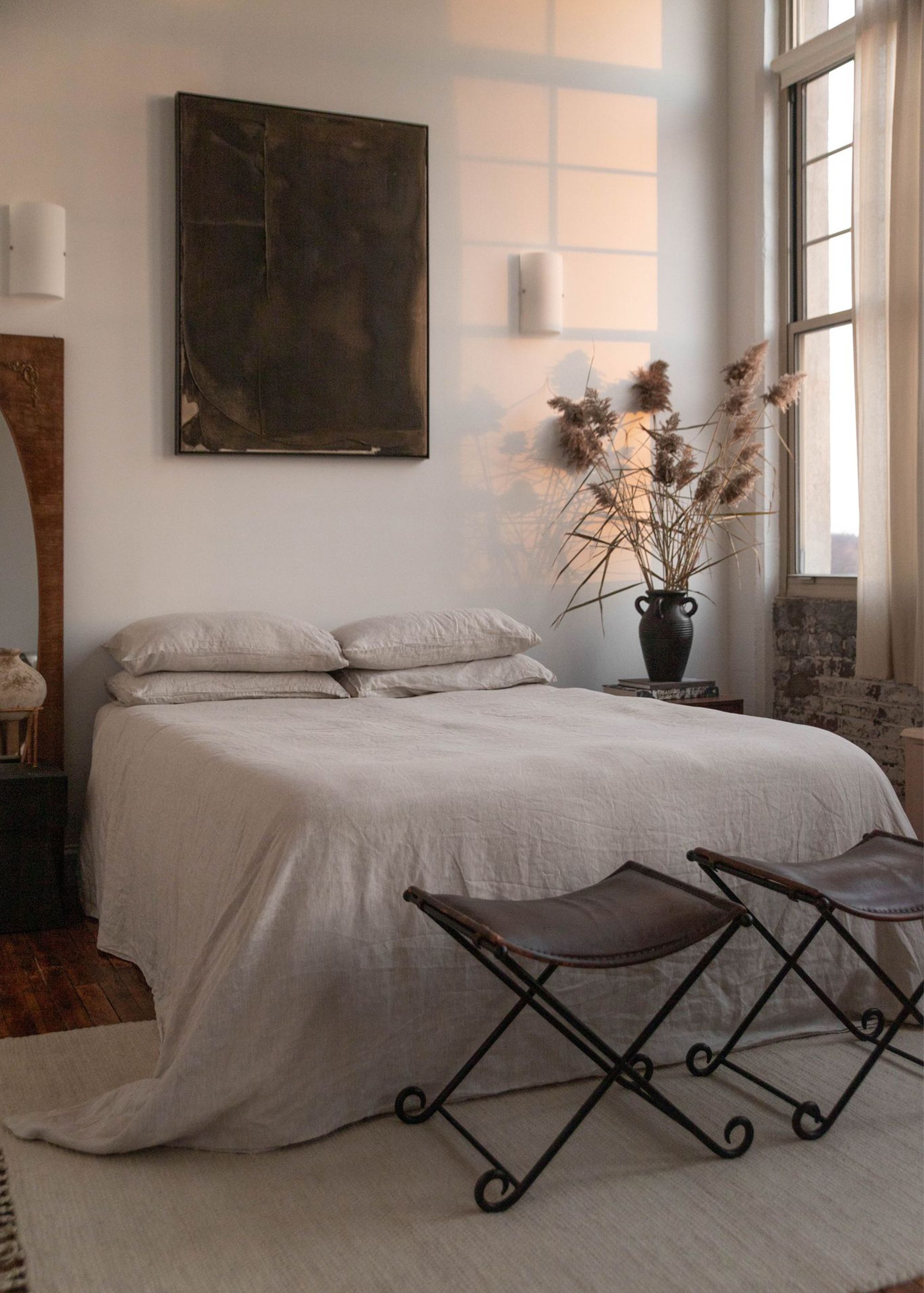 21 White Bedroom Ideas for a Serene Space