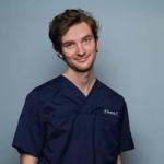 Daniel Holding Jones | Resepsjonist