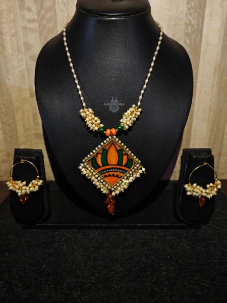 Traditional Kerala Mural Art-Lotus Pendant Jewelry Set