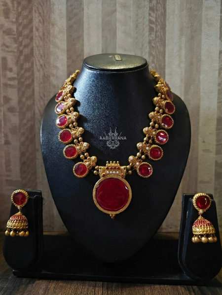 Red Enamel Painted Round Motifs Kerala Traditional Antique Gold Necklace Set with Earrings