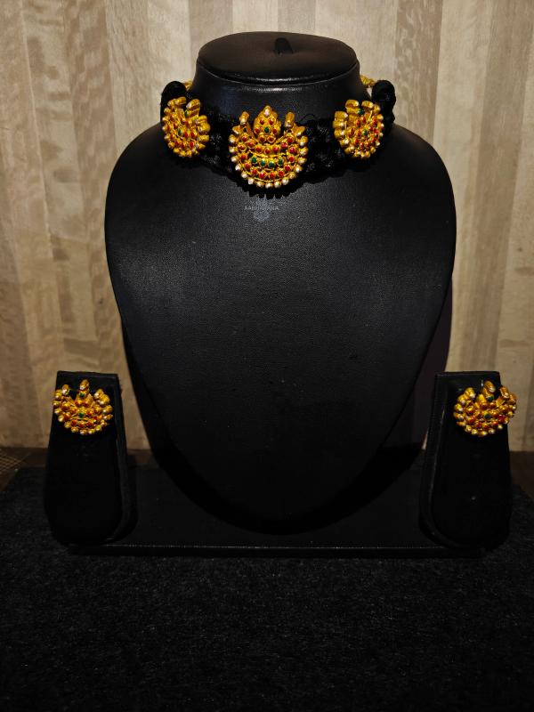 Handmade Traditional Kemp-Style Terracotta Choker Set with Black Silk-Thread Dori and Matching Studs