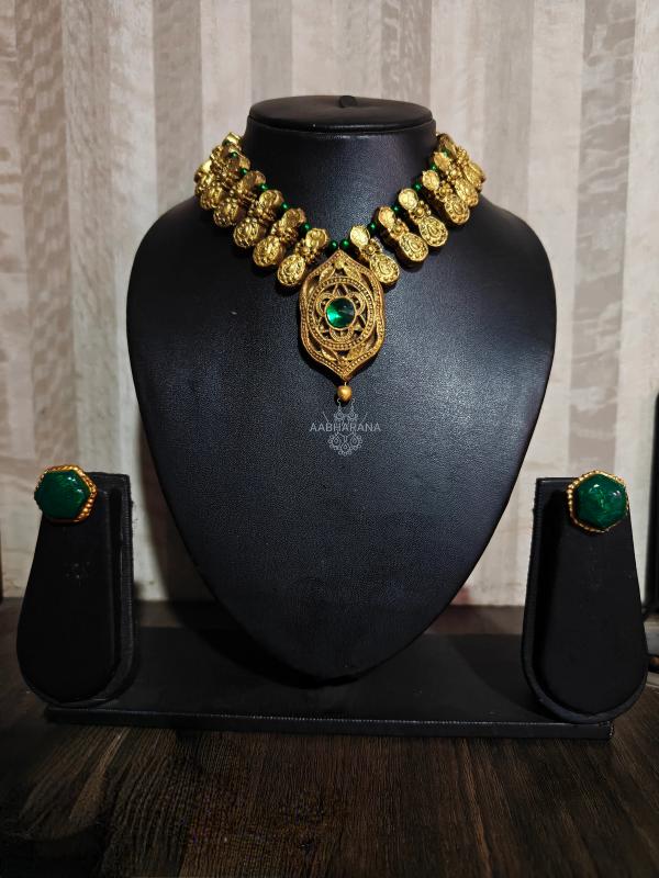 Emerald Elegance: Handcrafted Antique Gold-Finish Terracotta Choker Set