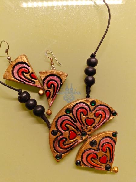 Hand-Painted Terracotta Geometric Necklace & Earring Set