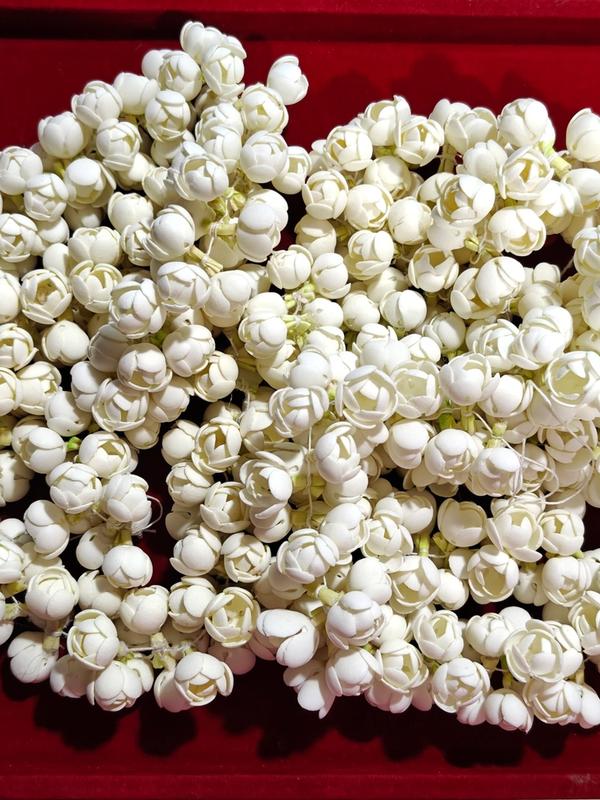 Artificial Jasmine flowers(മുല്ലപ്പൂമാല)