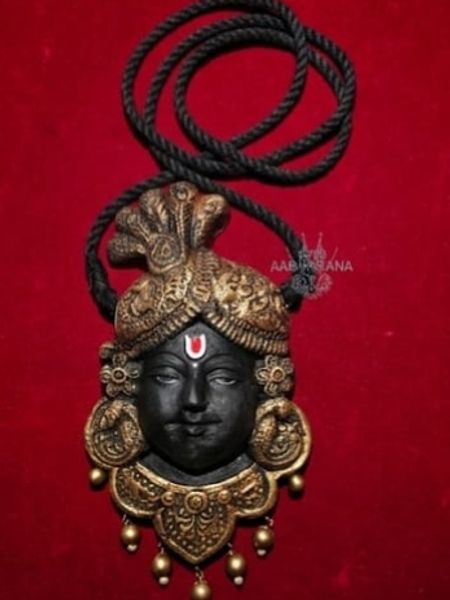 Sreenathji Face Motif (Bronze)