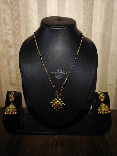 Black bead long chain