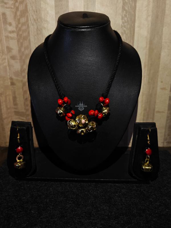 Handmade Manjadi & Golden Ghungroo Thread Necklace Set with Earrings – Traditional Red Seed Jewelry