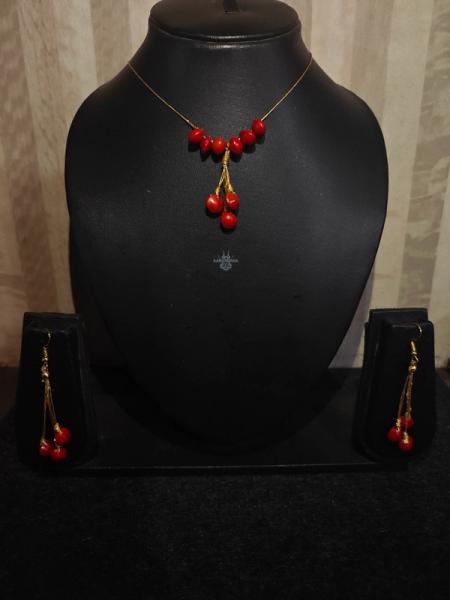 Handcrafted Manjadi Mala Necklace Set