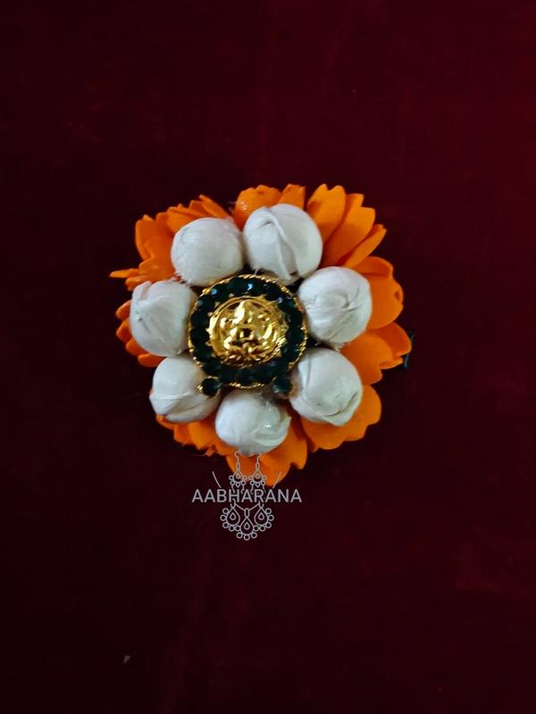  Floral Hair Clip: Realistic Jasmine Buds & Vibrant Kanakambaram for Festive Occasions