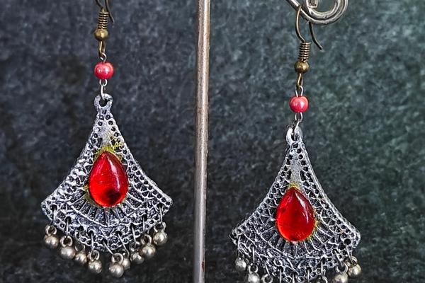 Danglers