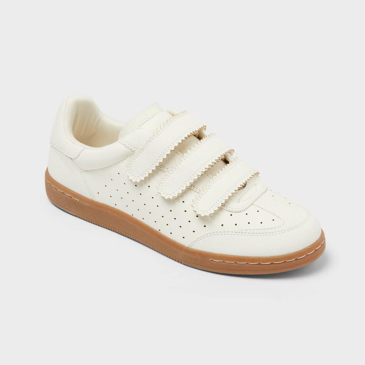 Women’s Richie Easy Closure Sneaker with Memory Foam Insole – Universal Thread White 8