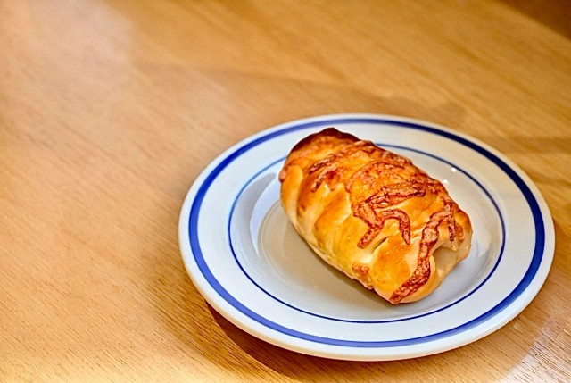 Mini Cheese Sausage Bun — ミニチーズウインナーパン