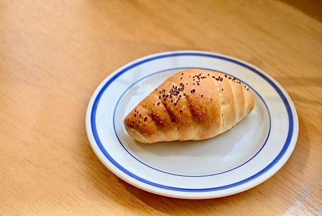 Crispy Salt Butter Roll — 塩バターパン