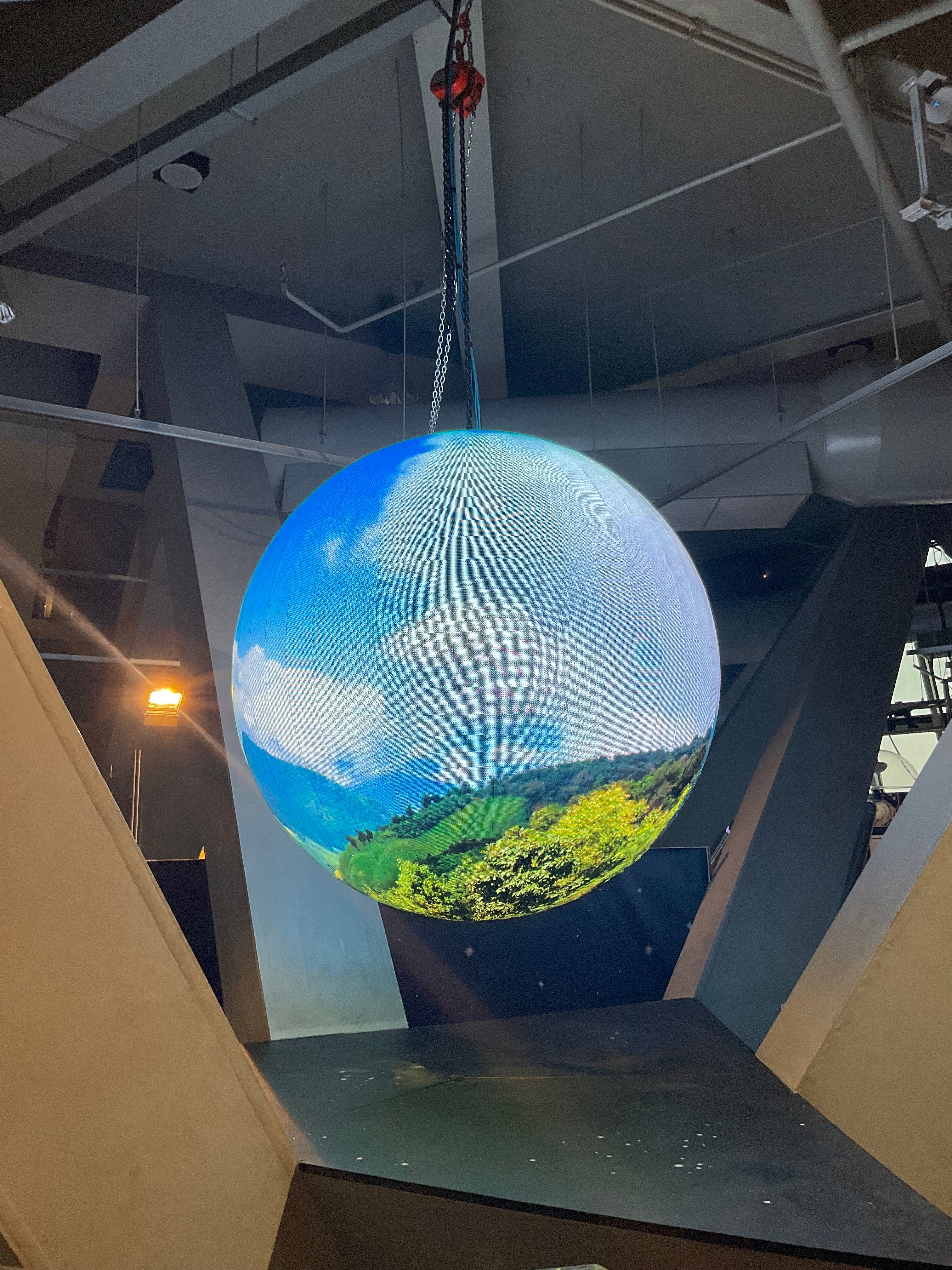 P3.0 LED SPHERE  4.0 meter