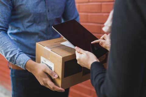 Cover image for How to Set Up a Dropshipping Business in 10 Steps
