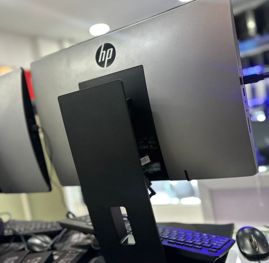 HP All-in-One 400 G2 – Compact Powerhouse
