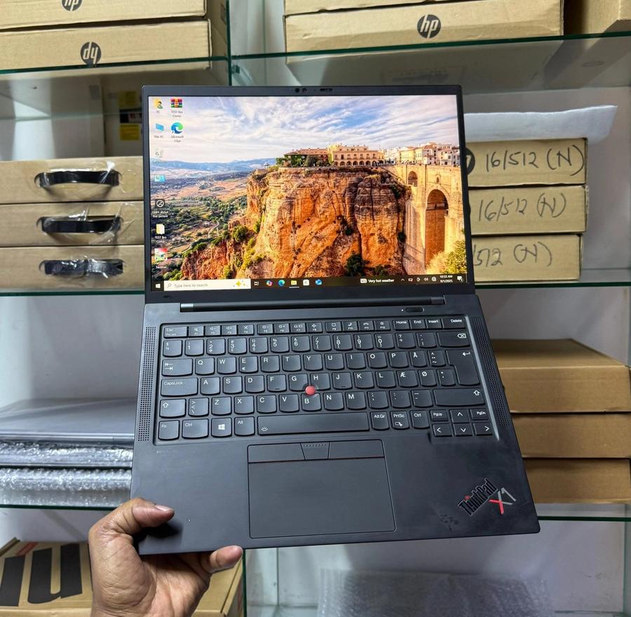 Lenovo ThinkPad X1 Yoga – Intel Core i7 10th Gen | 16GB RAM | 512GB SSD | 2-in-1 X360 Touchscreen Laptop