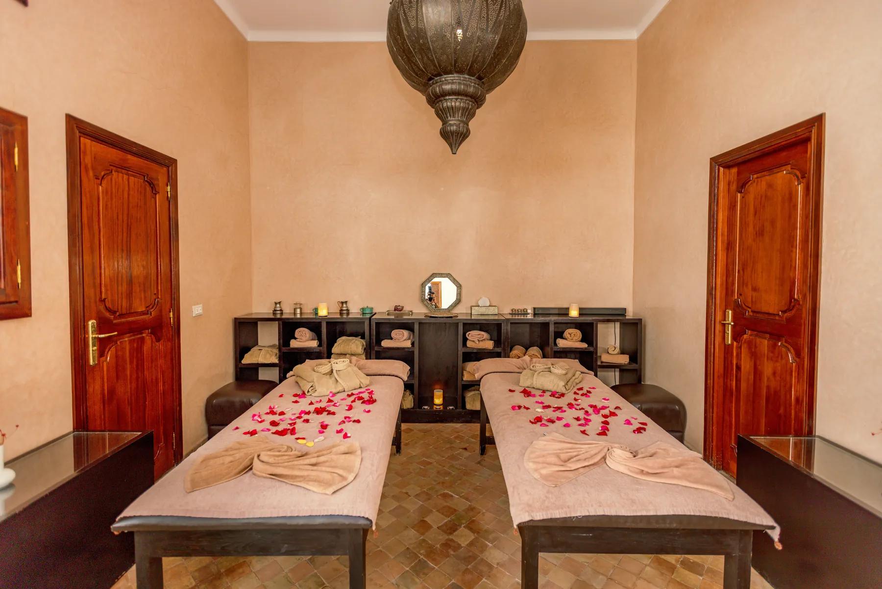 Two massage tables prepared for treatments at Hammam ZIN