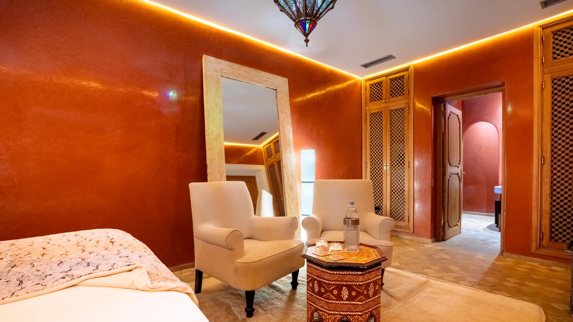 Lalla Room — Room furnishings