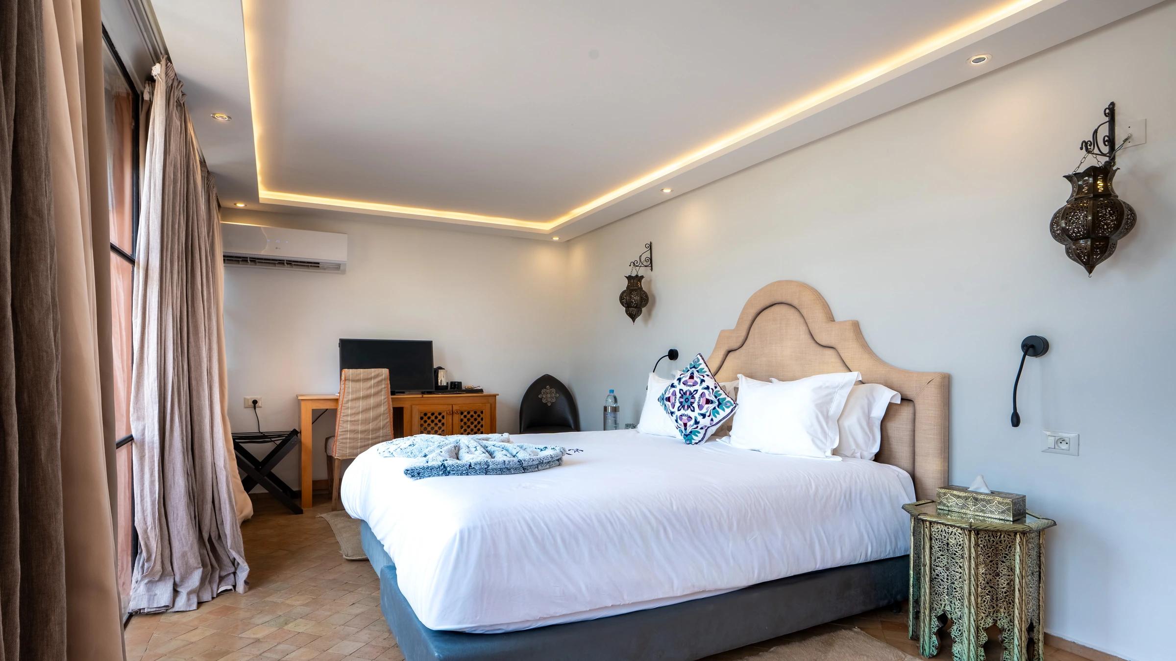Cherif Room — Room layout