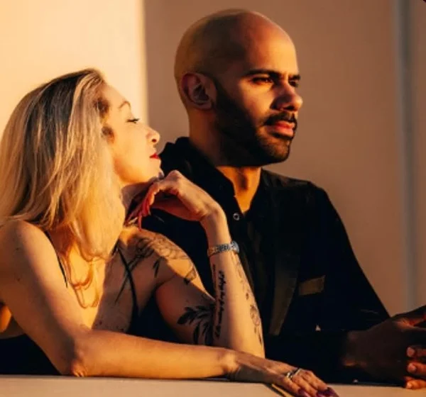 Za Thomaier & Larisa Tingle portrait