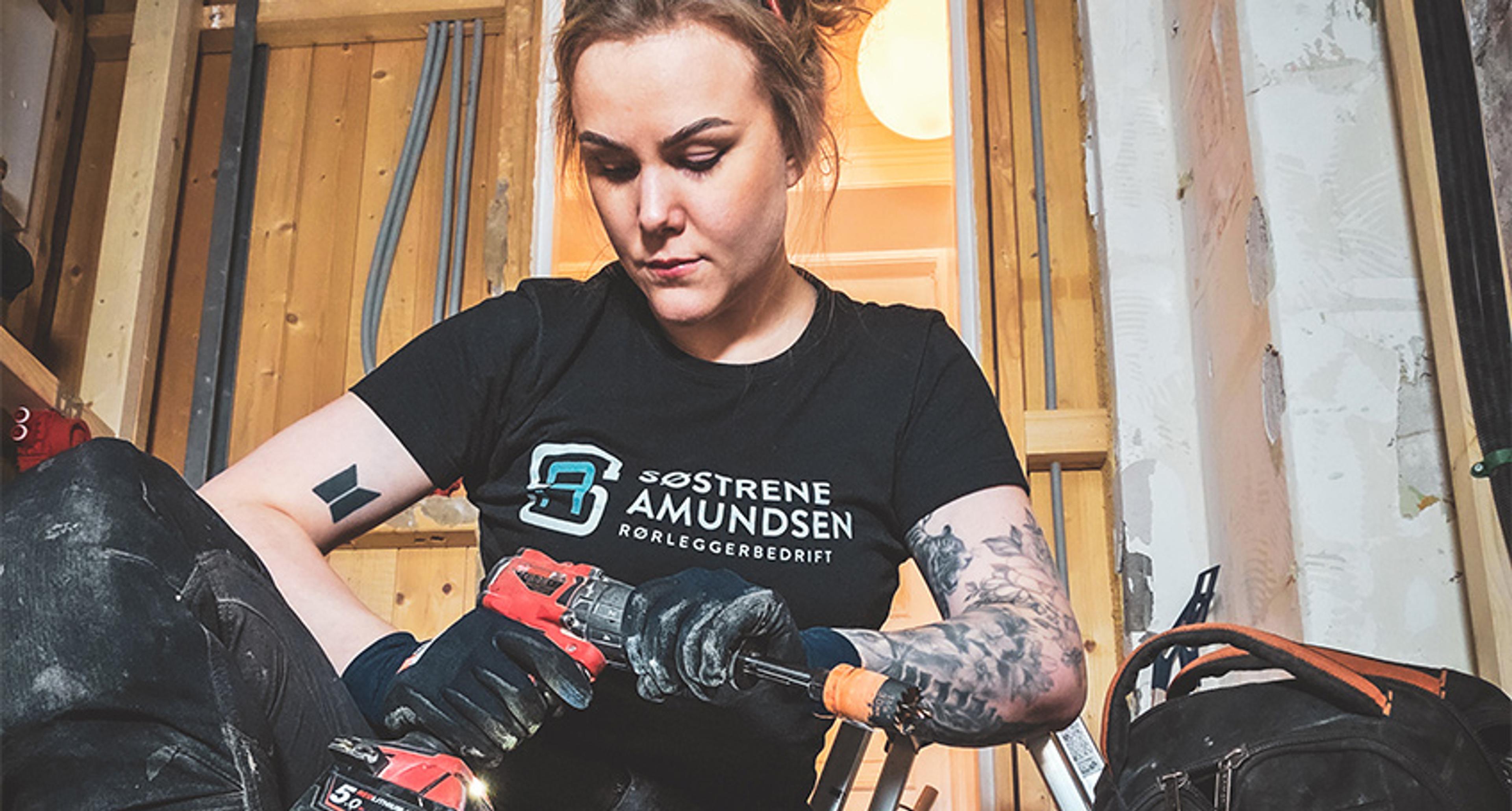 Lisa Marie fra Søstrene Amundsen i Oslo jobber som voksenlærling