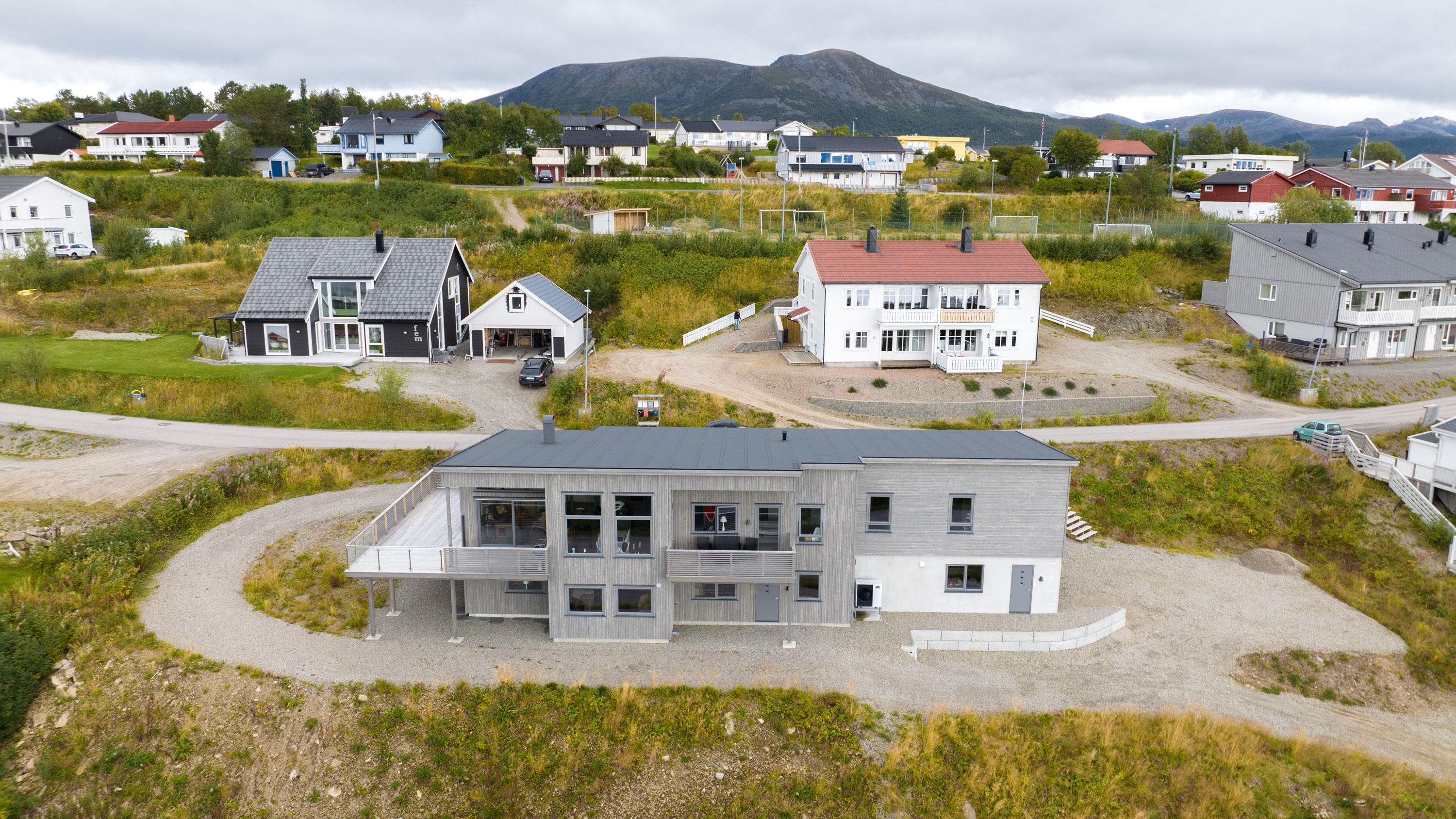 Egentegnet funkishus i Vesterålen