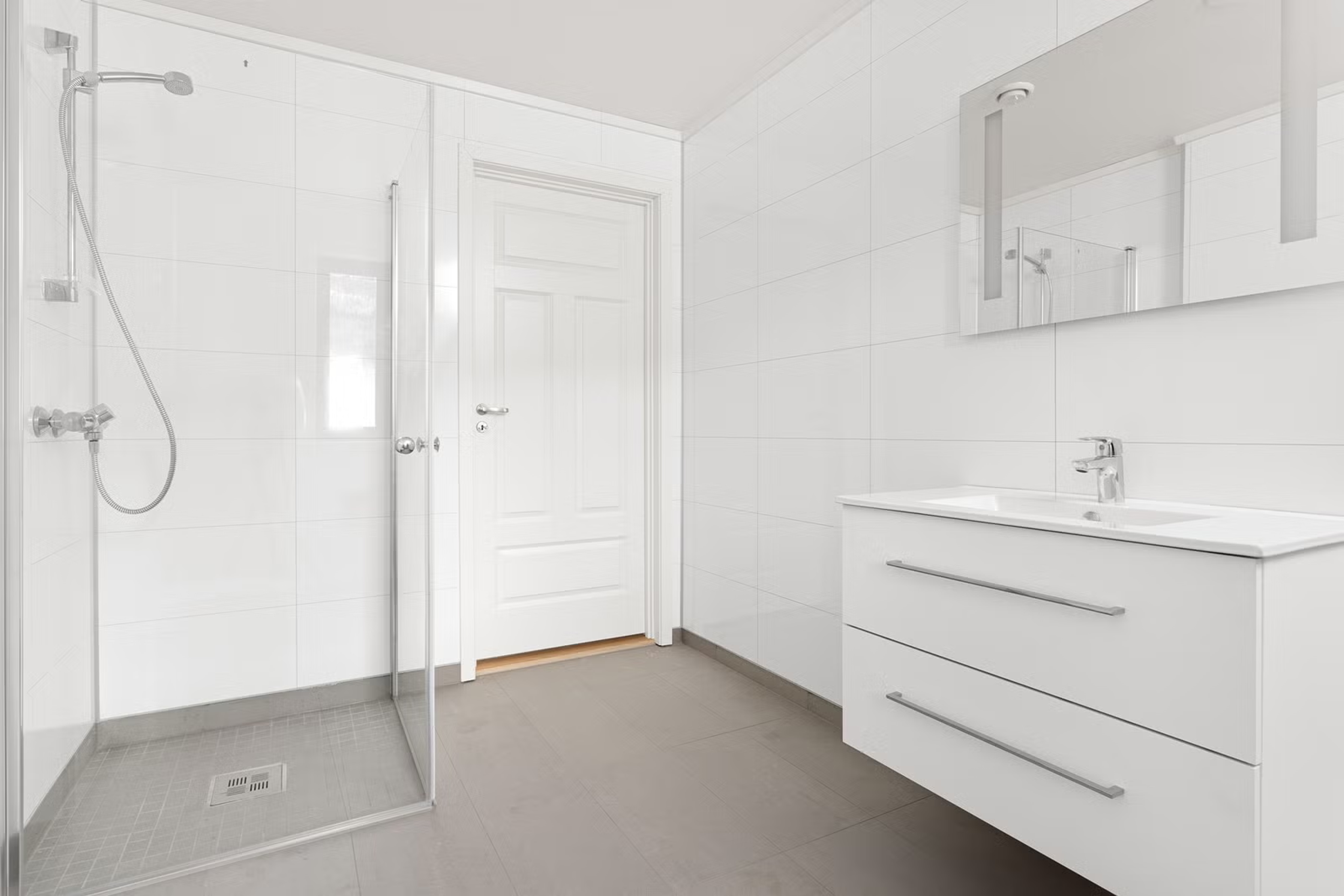 Lyst moderne bad