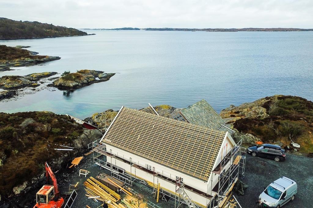 En rehabiliteringsjobb med en unik utsikt. Dette prosjektet er utført av Blink Hus Steinsbø AS.