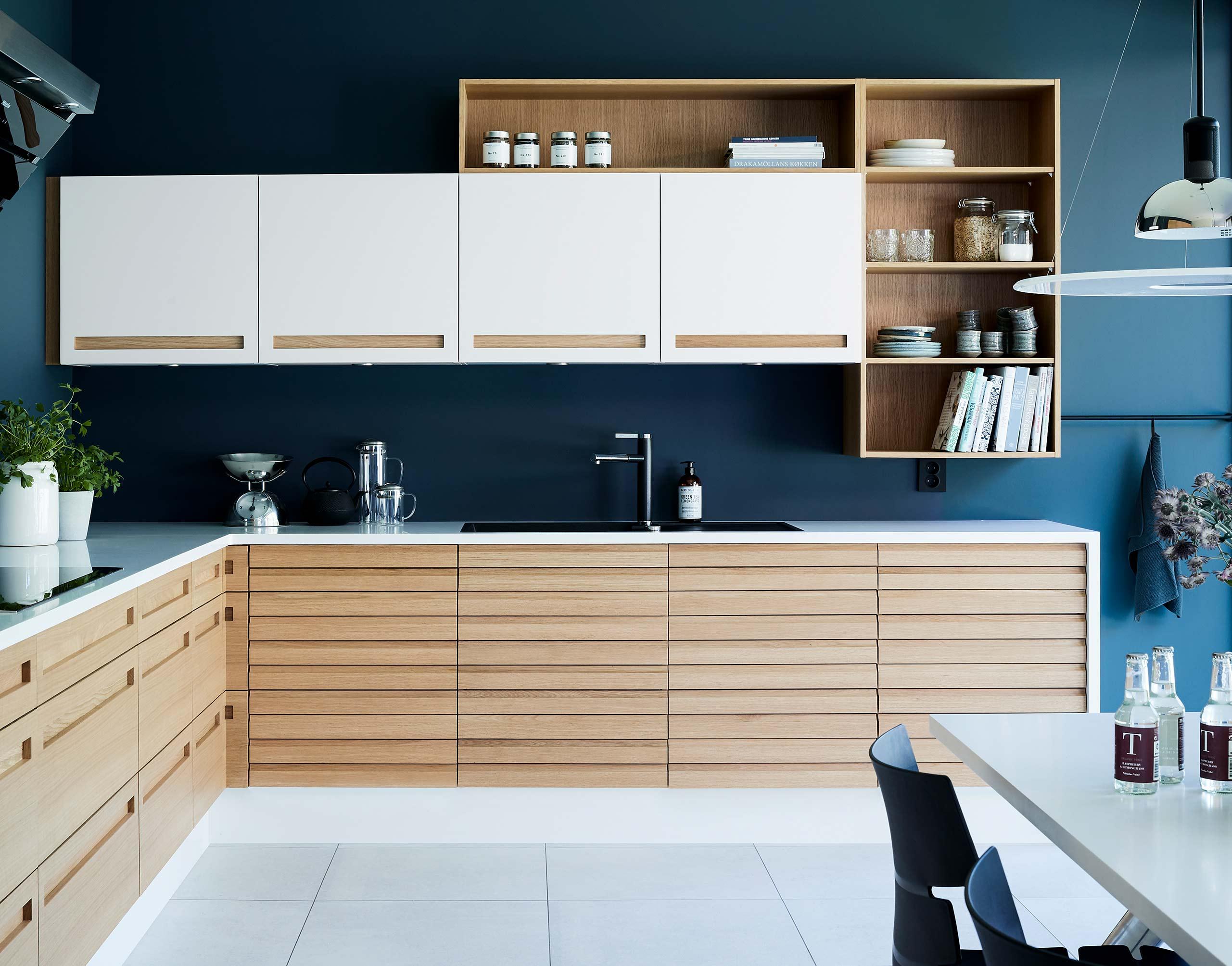 Natur blandet med hvitt i kjøkkenet fra JKE