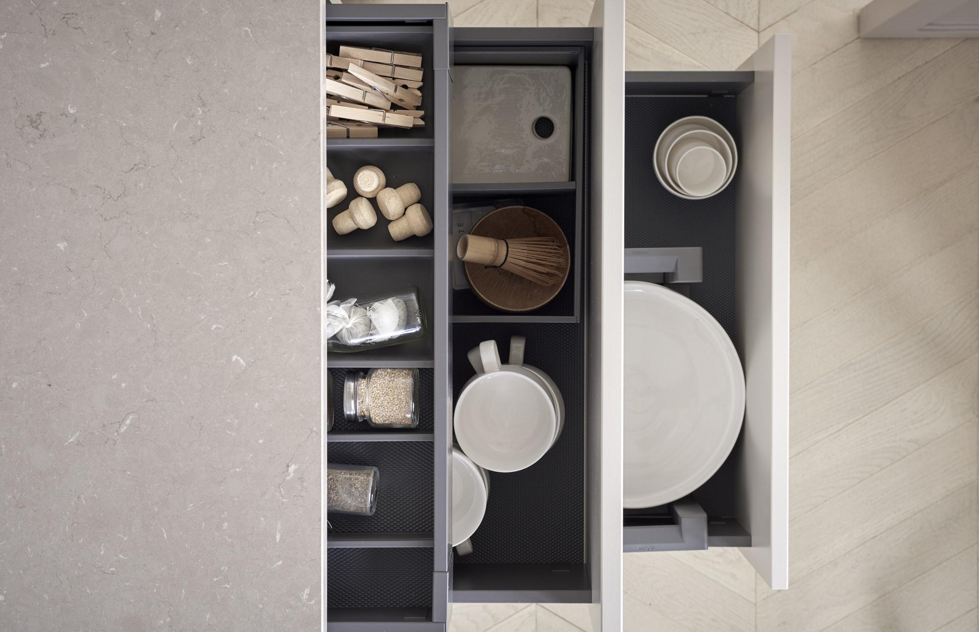 Skuffer på kjøkkenet for oppbevaring