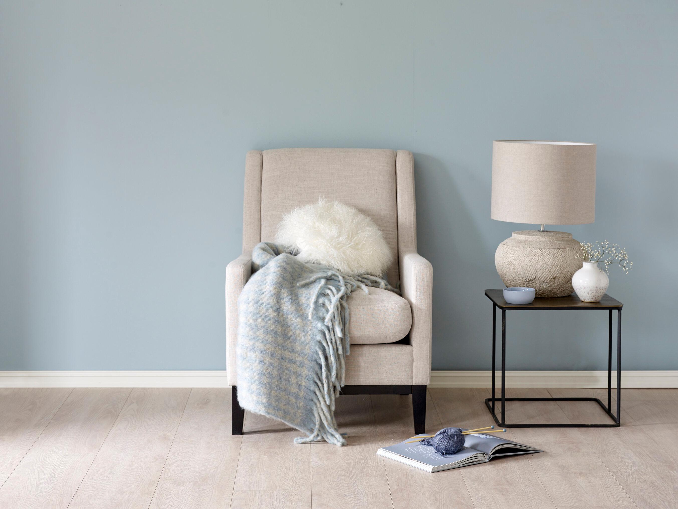 Lysblå toner gir ofte en følelse av luft. Farge: Tåke FR1370