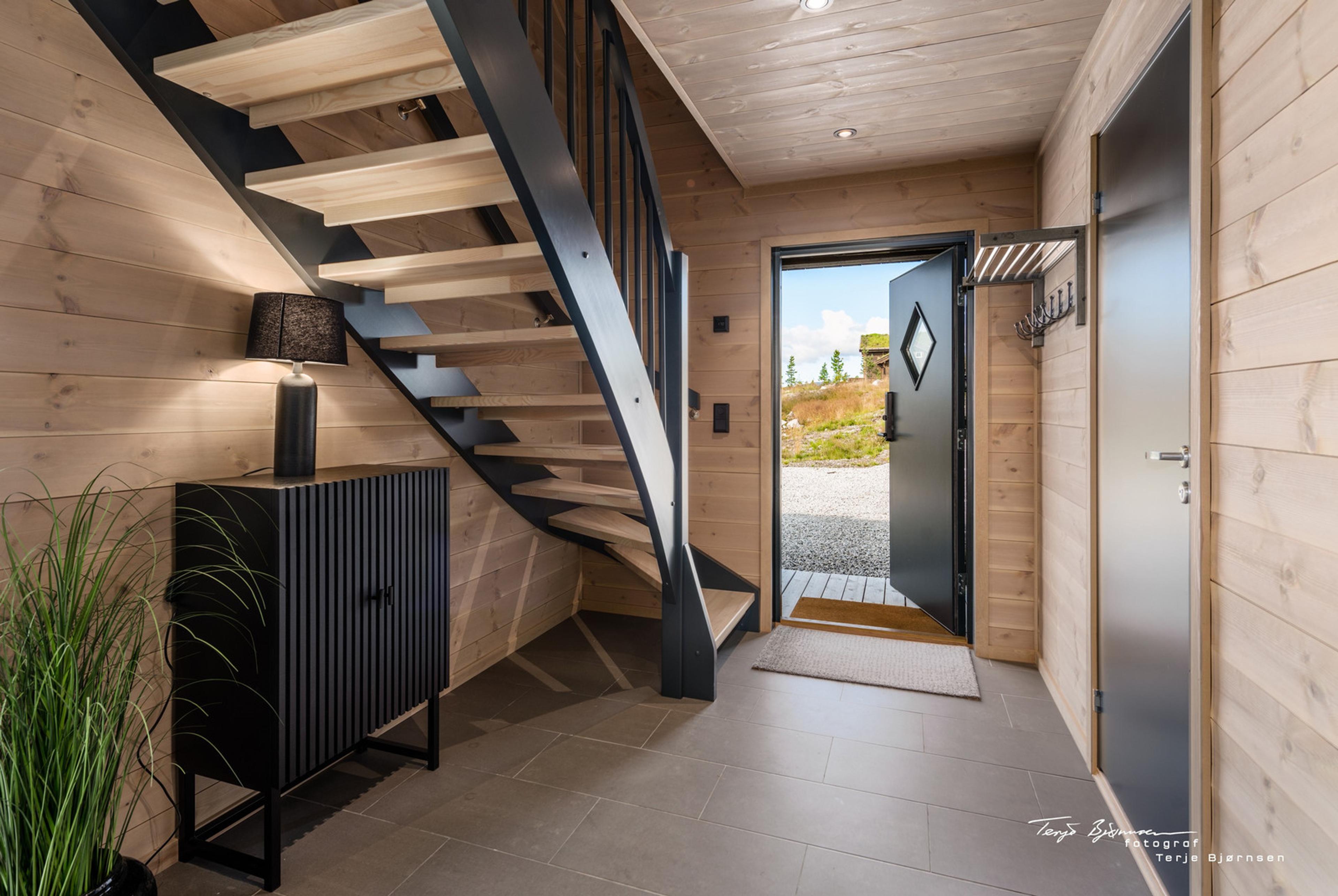 Turufjell - Hallingdal Innflytningsklar, møblert moderne hytte med SKI IN/OUT
